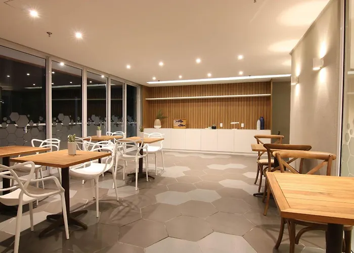 Hihome - Royale Hotel Samba