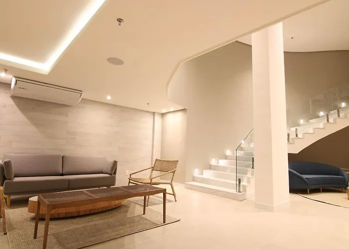 Hihome - Royale Hotel Samba